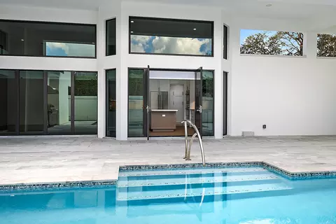 Exterior - 108 Waters Edge Dr, Jupiter, FL 33477 photo 6 of 8
