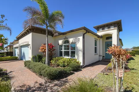 12819 SW Lake Fern Cir, Port Saint Lucie, FL 34987