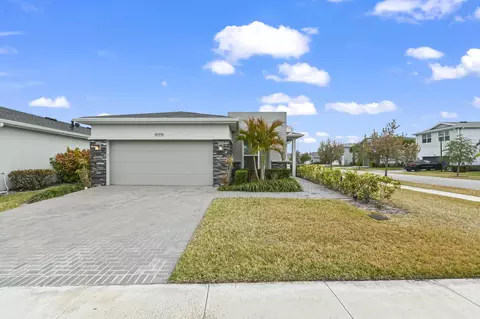 10751 SW Hensley St, Port Saint Lucie, FL 34987
