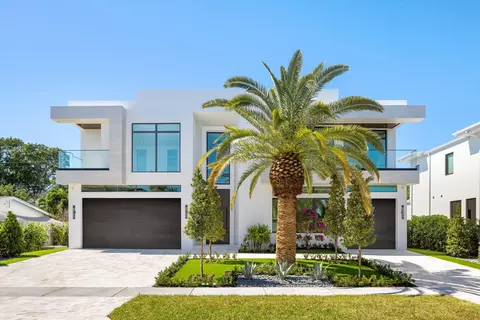 1051 NE 2nd Ter, Boca Raton, FL 33432