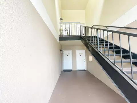 815 W Boynton Beach Blvd #4-102, Boynton Beach, FL 33426