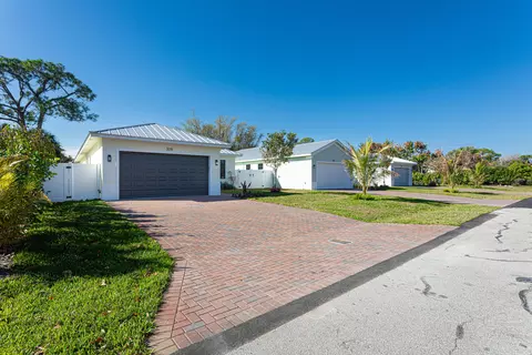 314 4th St, Jupiter, FL 33458 photo 5