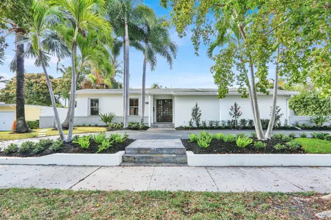 222 30th St, West Palm Beach, FL 33407