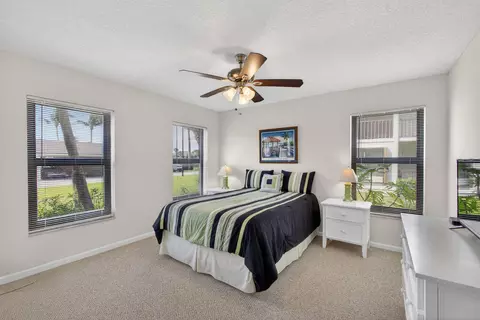 2101 Fairway Dr S, Jupiter, FL 33477 photo 29