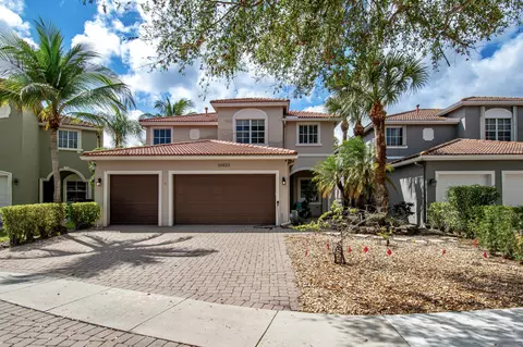 10833 Lake Wynds Ct, Boynton Beach, FL 33437