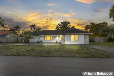 8361 Wilton Dr, Lake Clarke Shores, FL 33406