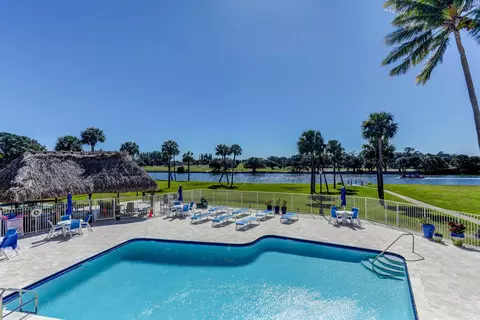 336 Golfview Rd #207, North Palm Beach, FL 33408