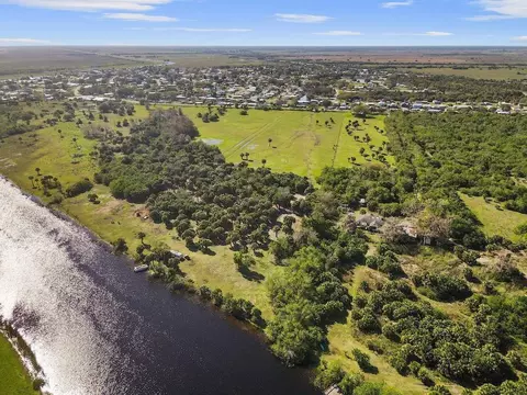 1493 Hunter Rd, Okeechobee, FL 34974 photo 5