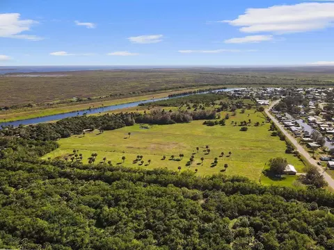 1493 Hunter Rd, Okeechobee, FL 34974 photo 4