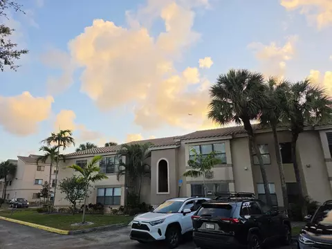 2796 S University Dr #2101, Davie, FL 33328