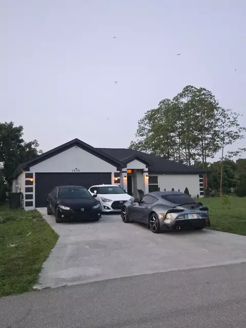 1574 SW Fresno Rd, Port Saint Lucie, FL 34953