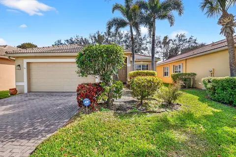 7420 Twin Falls Dr, Boynton Beach, FL 33437