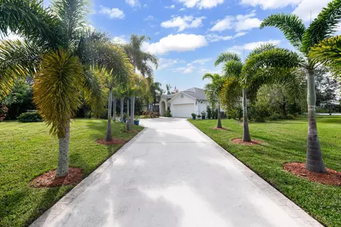 6711 Dickinson Ter, Port Saint Lucie, FL 34952