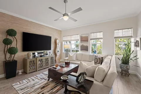 200 NE 2nd Ave #211, Delray Beach, FL 33444