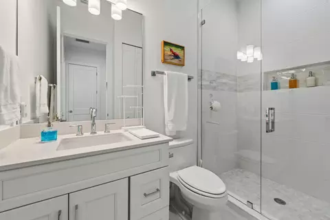 Bath - 4692 SE Manatee Way, Stuart, FL 34997 photo 5 of 5