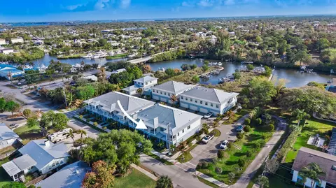 View/Area - 4692 SE Manatee Way, Stuart, FL 34997 photo 2 of 7