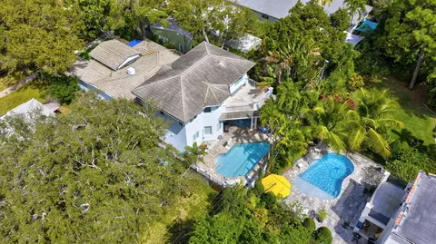1020 SE 11th St, Fort Lauderdale, FL 33316