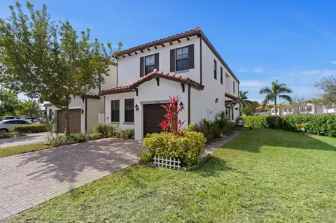 4021 Sycamore Cv, Riviera Beach, FL 33410