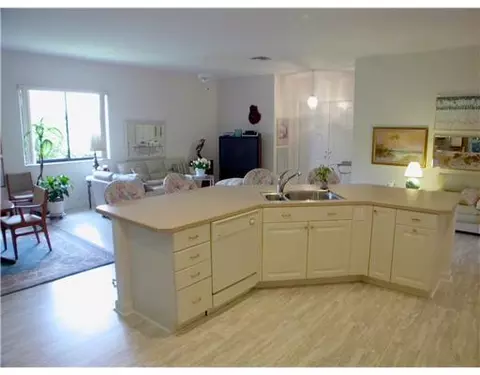 4995 Pine Tree Dr, Boynton Beach, FL 33436 photo 3