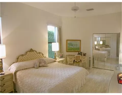 4995 Pine Tree Dr, Boynton Beach, FL 33436 photo 5
