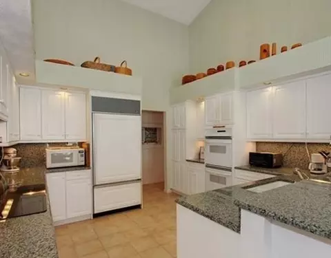 6831 SE Harbor Cir, Stuart, FL 34996 photo 5