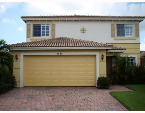 4844 SE Duval Dr, Stuart, FL 34997 photo 1