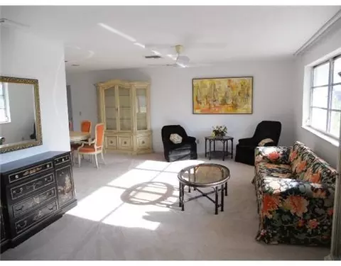 2881 SE Fairway W, Stuart, FL 34997 photo 4