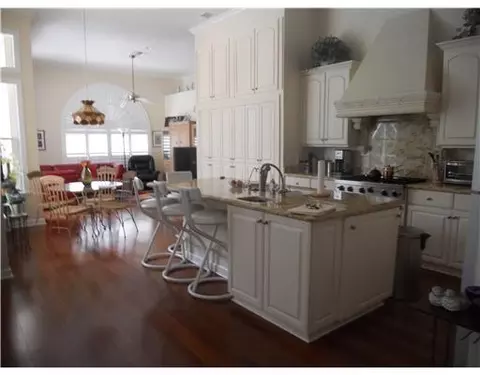 107 Pegasus Dr, Jupiter, FL 33477 photo 3