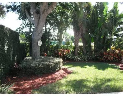 255 Brier Cir, Jupiter, FL 33458 photo 13