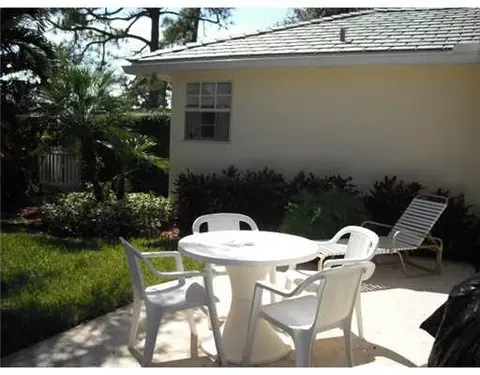255 Brier Cir, Jupiter, FL 33458 photo 12