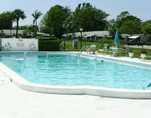 1047 E Circle Ter #B, Delray Beach, FL 33445 photo 15