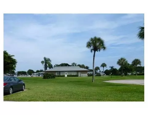 1047 E Circle Ter #B, Delray Beach, FL 33445 photo 11
