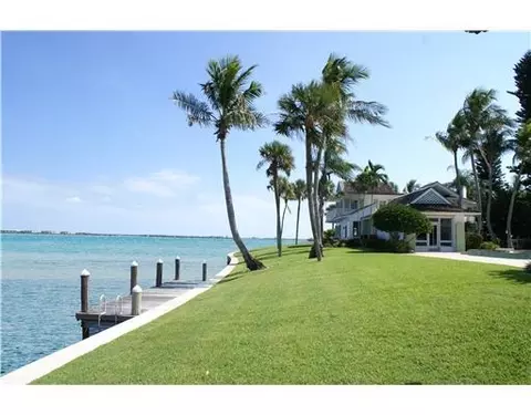 3 Timor St, Stuart, FL 34996 photo 2