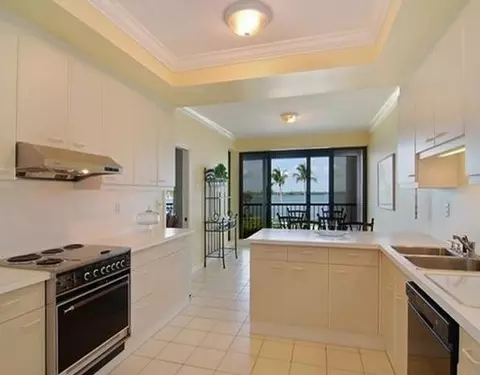 2820 SE Dune Dr #2205, Stuart, FL 34996 photo 4