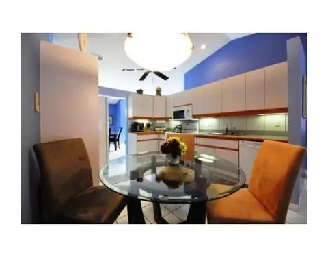 321 Apache, Boca Raton, FL 33487 photo 2
