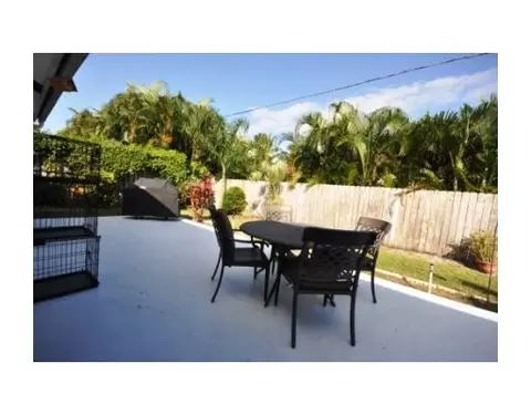 321 Apache, Boca Raton, FL 33487 photo 5