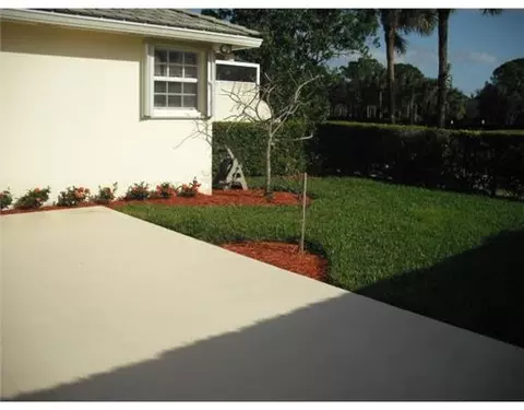 237 Brier Cir, Jupiter, FL 33458 photo 11