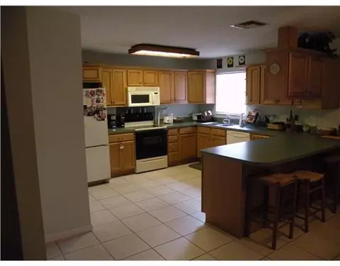 5866 Rosemont St, Stuart, FL 34997 photo 3
