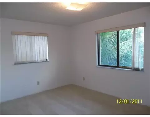 5598 SE Pine Ave, Stuart, FL 34997 photo 7