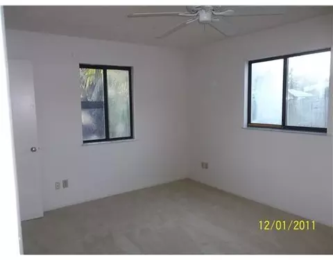 5598 SE Pine Ave, Stuart, FL 34997 photo 5