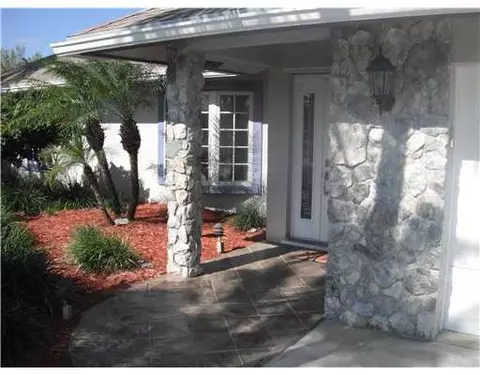 3393 Pebble Pl, Tequesta, FL 33469 photo 2