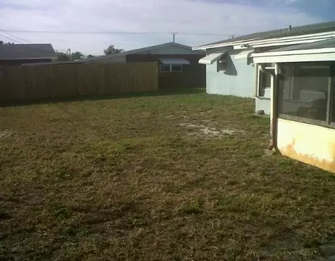 19149 Robert Dr, Jupiter, FL 33469 photo 2