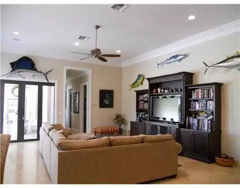118 Santander Dr, Jupiter, FL 33458 photo 9