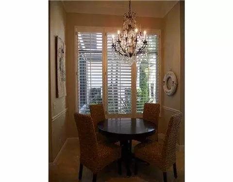 118 Santander Dr, Jupiter, FL 33458 photo 8