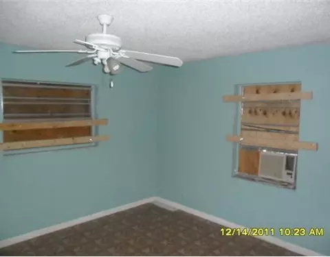 127 3rd St, Jupiter, FL 33458 photo 2
