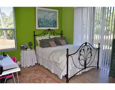 26 Victorian, Jupiter, FL 33458 photo 12