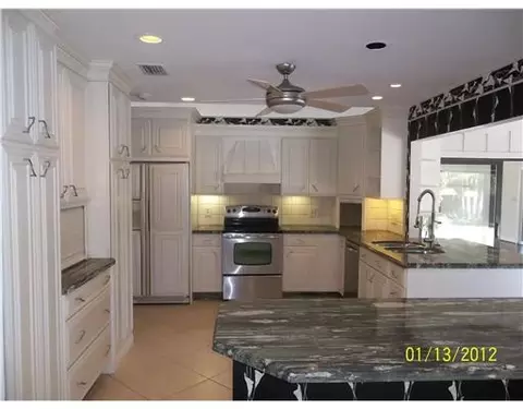 5681 SE Winged Foot Dr, Stuart, FL 34997 photo 3