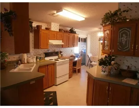 3021 SE 18th Ct, Okeechobee, FL 34974 photo 3