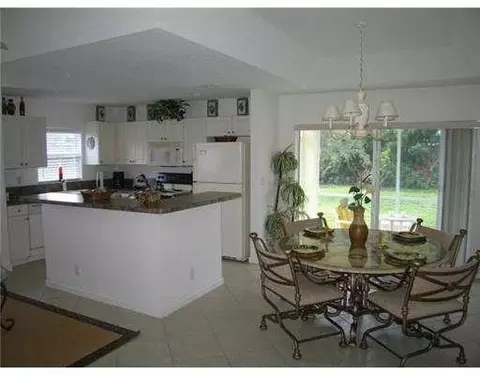 4564 SE Murray Cove Cir, Stuart, FL 34997 photo 5