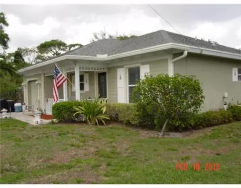 303 8th St, Jupiter, FL 33458 photo 2